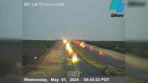 Fresno County › South: FRE-5-N/O PANOCHE ROAD Traffic Camera