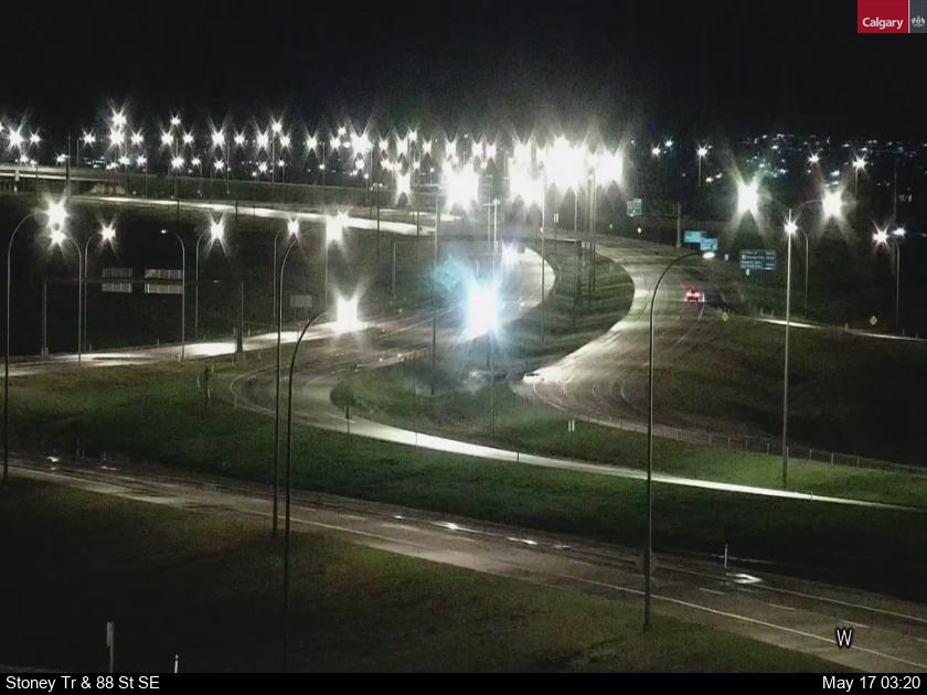 Traffic Cam Glenmore Trail / 14 Street SW (East) Player