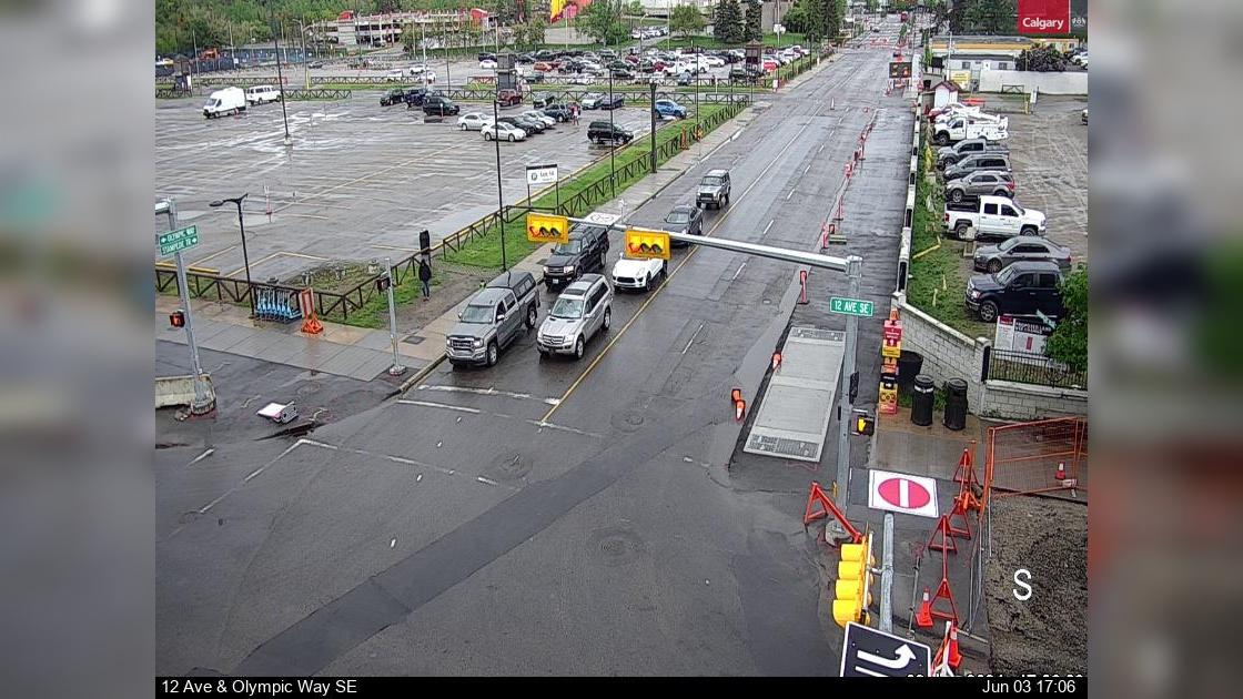 Downtown East Village: 12 Avenue - Olympic Way SE Traffic Camera
