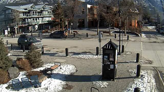 Traffic Cam Canmore › East: Canmore Civic Centre Player