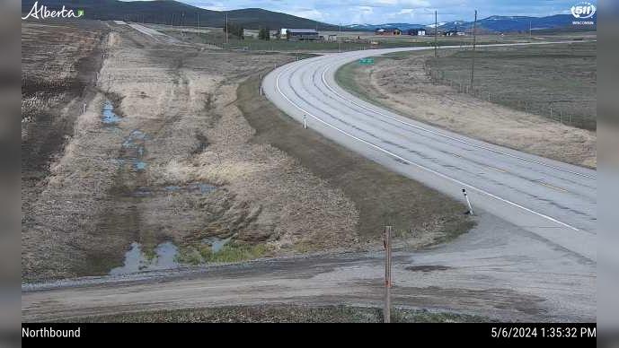 Traffic Cam Municipal District of Pincher Creek No. 9: Hwy 22 & South of Twp Road 91A north of Lundbreck Player