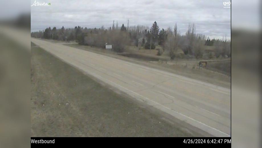 Traffic Cam Rocky Mountain House: Hwy 11: at RR65 east of Player