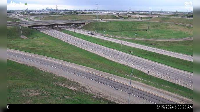 Traffic Cam Transportation and utility corridor: Hwy 216: Anthony Henday Drive and Yellowhead Trail West Interchange Player