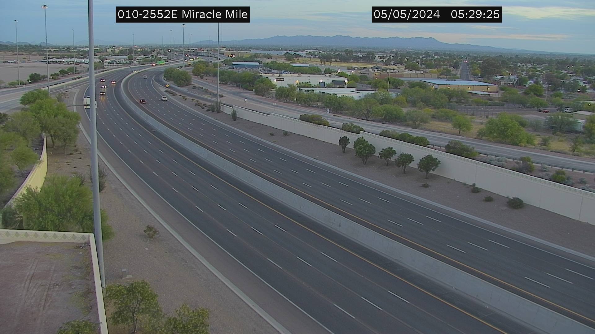 I-10 EB 255.20 @Miracle Mile -  Eastbound Traffic Camera