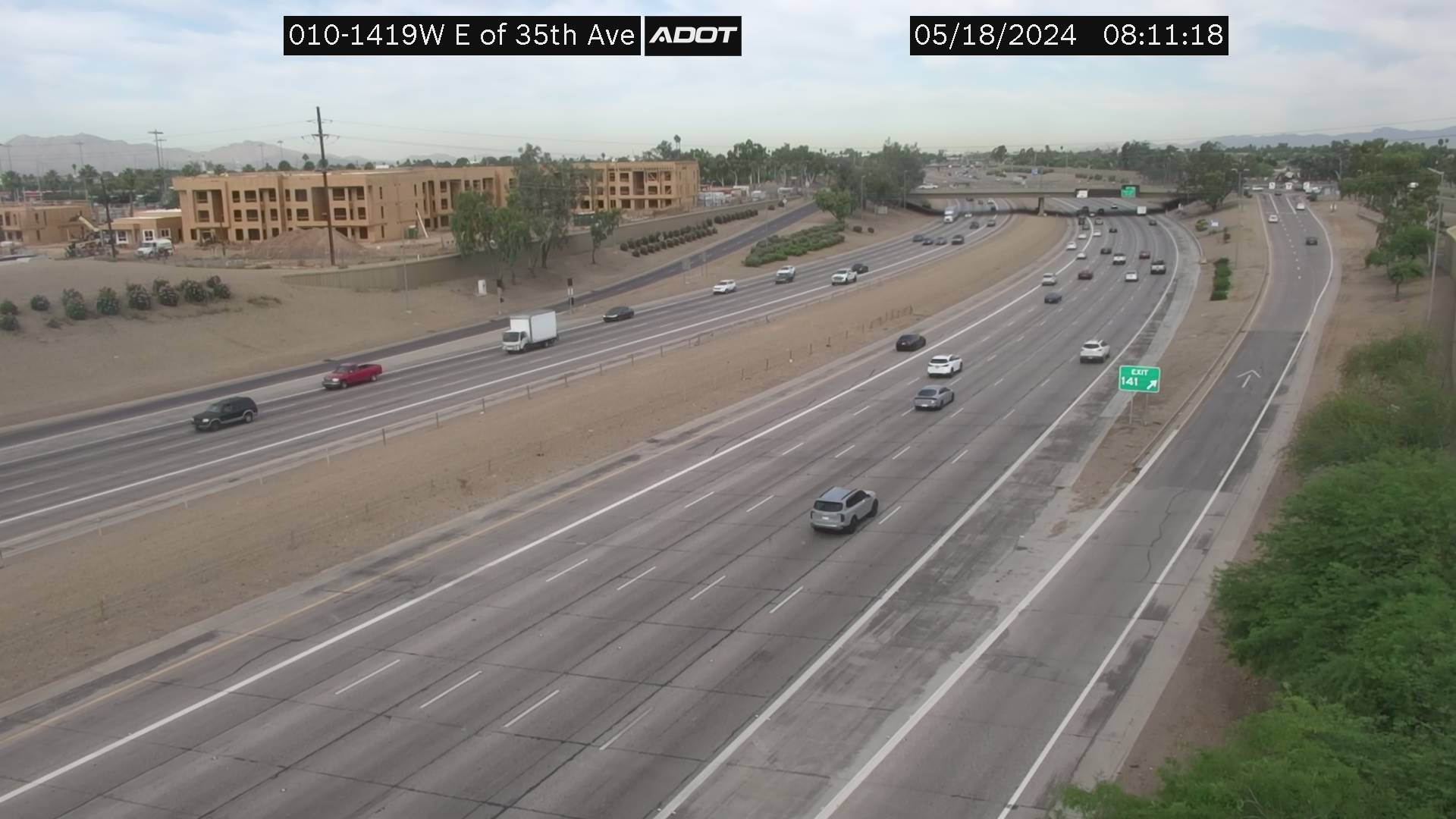 Traffic Cam I-10 WB 141.92 @E of 35th Ave -  Westbound Player