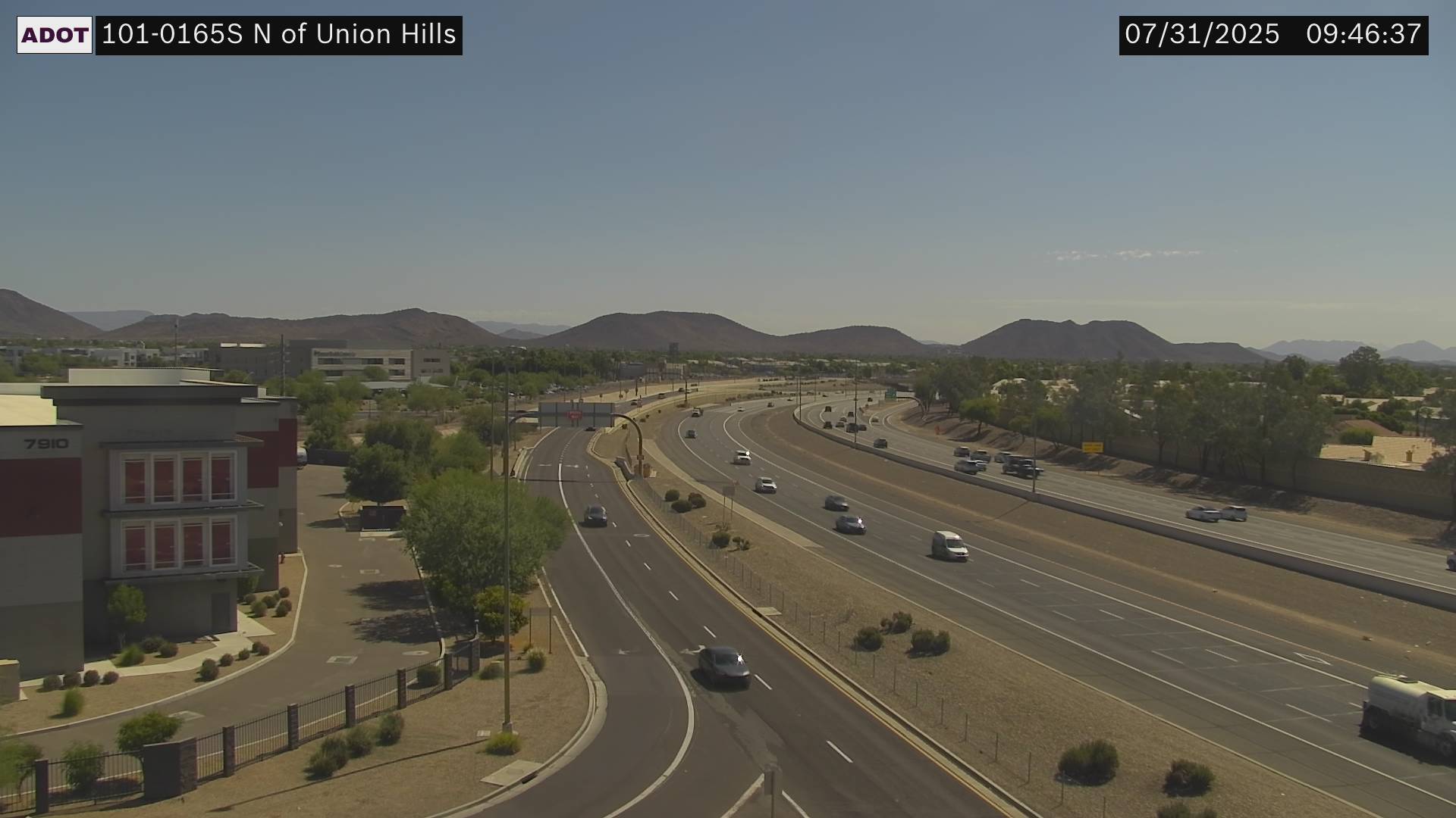 Traffic Cam L-101 SB 16.59 @N of Union Hills Rd -  Southbound Player