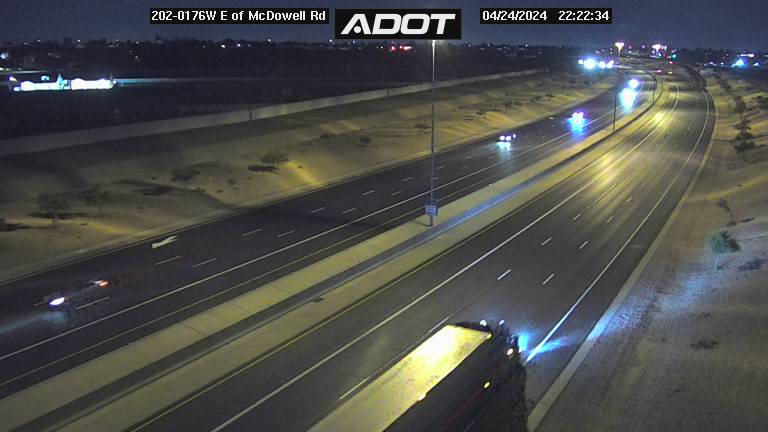 Traffic Cam L-202 WB 17.66 @E of McDowell Rd -  Westbound Player