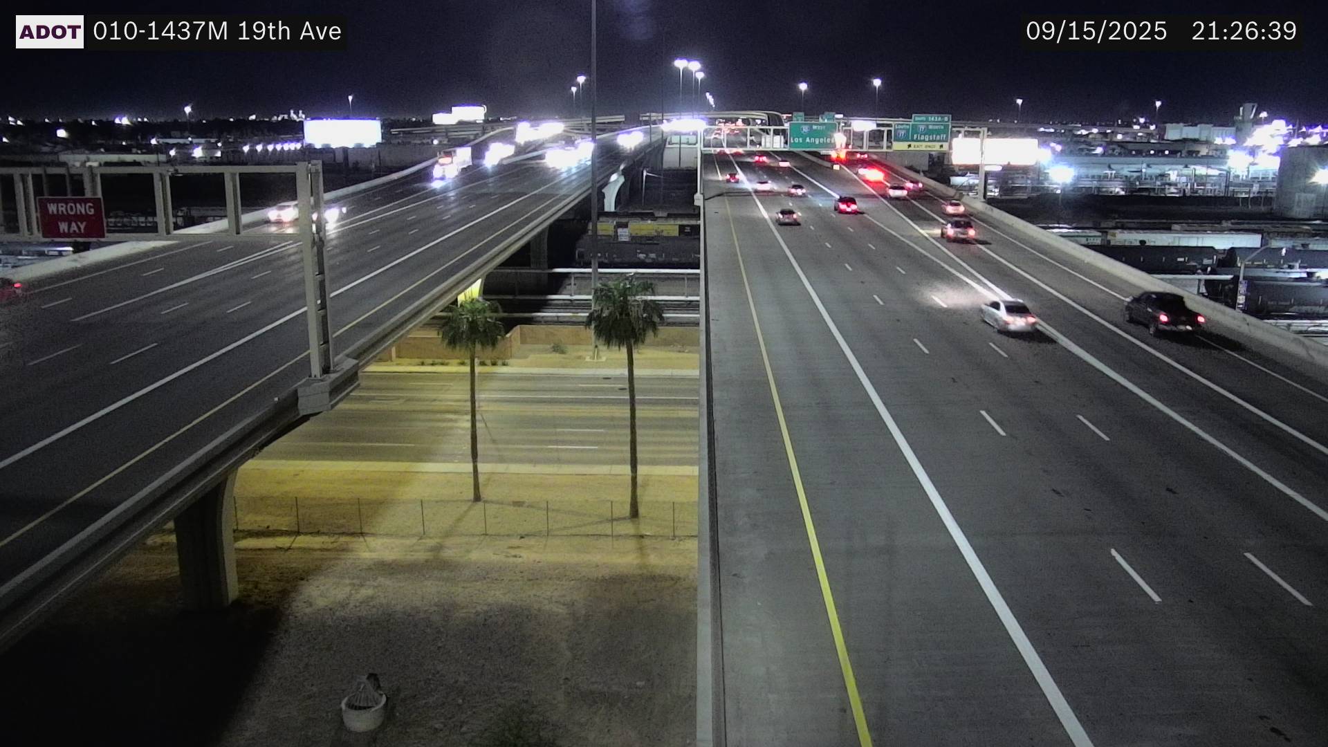 Traffic Cam I-10 M 143.73 @19th Ave      -       Player