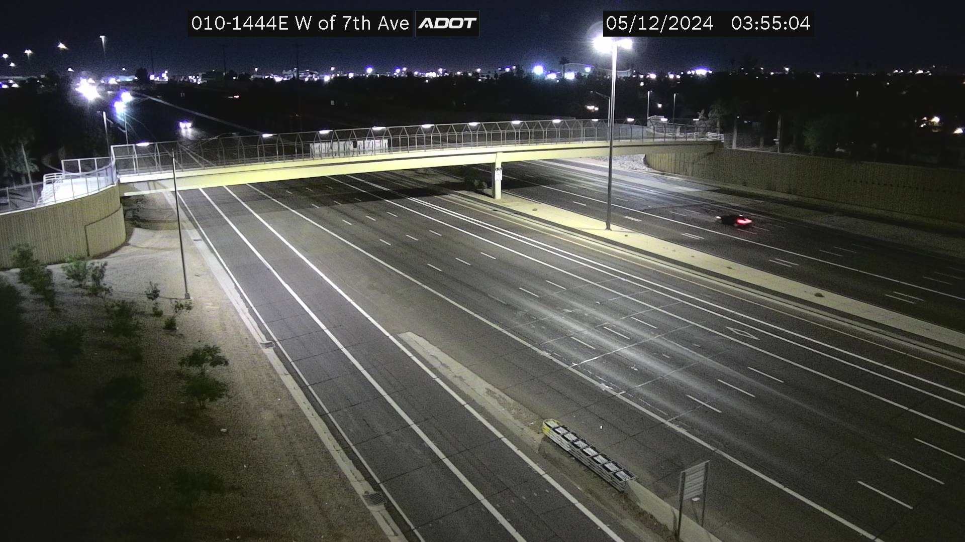 Traffic Cam I-10 EB 144.44 @W of 7th Ave -  Eastbound Player
