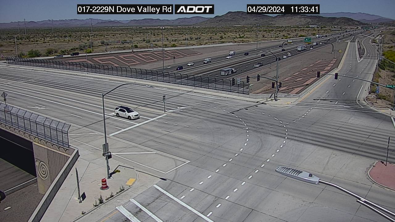 Traffic Cam I-17 NB 222.93 @Dove Valley -  Northbound Player