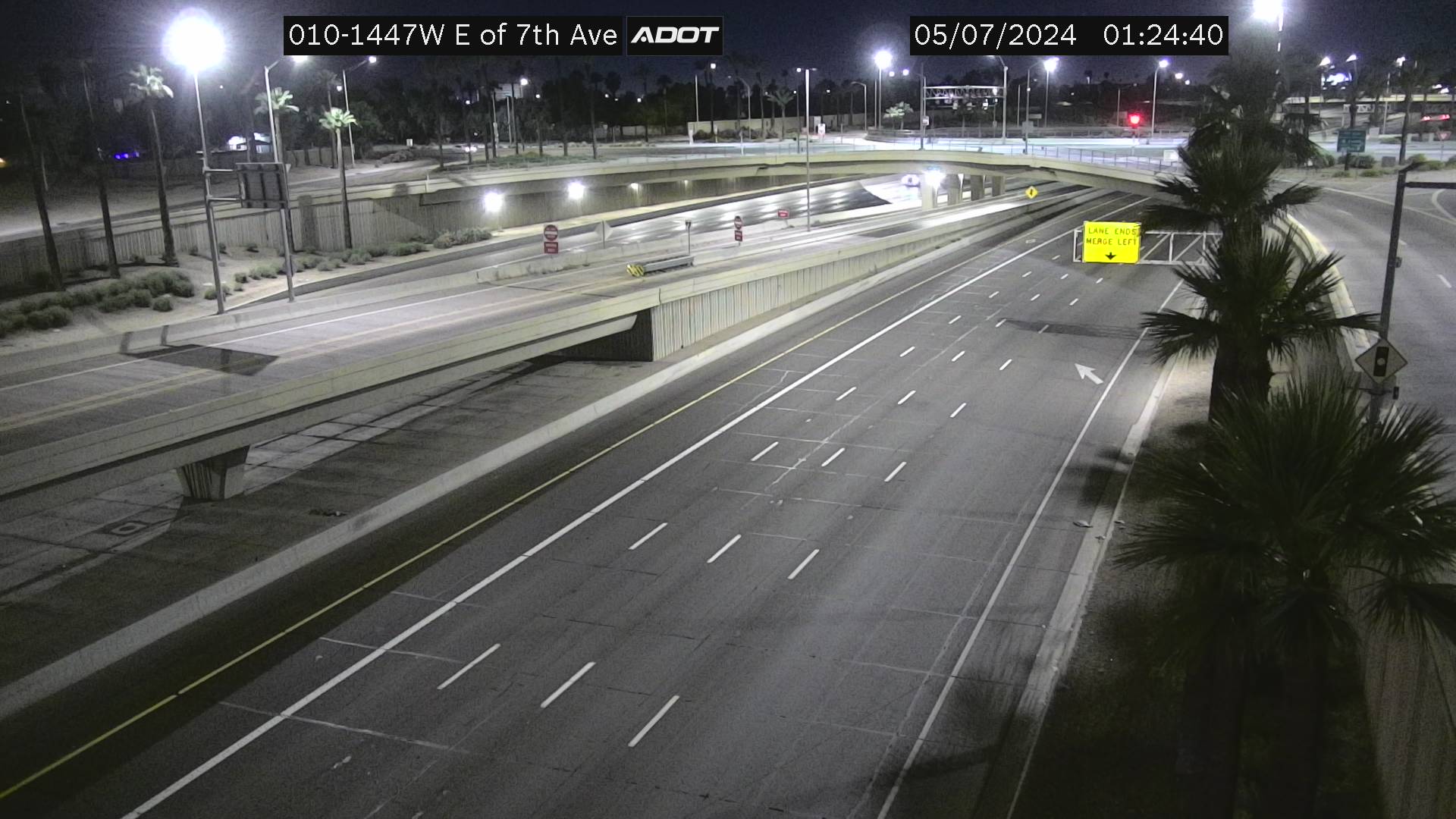 Traffic Cam I-10 WB 144.73 @E of 7th Ave -  Westbound Player