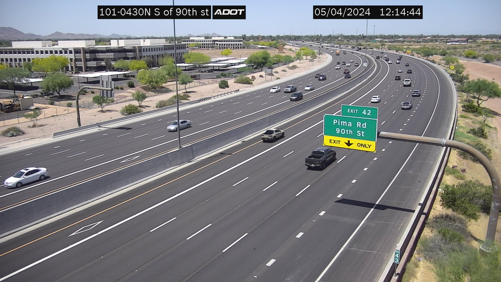 L-101 NB 42.92 @S of 90th St -  Northbound Traffic Camera