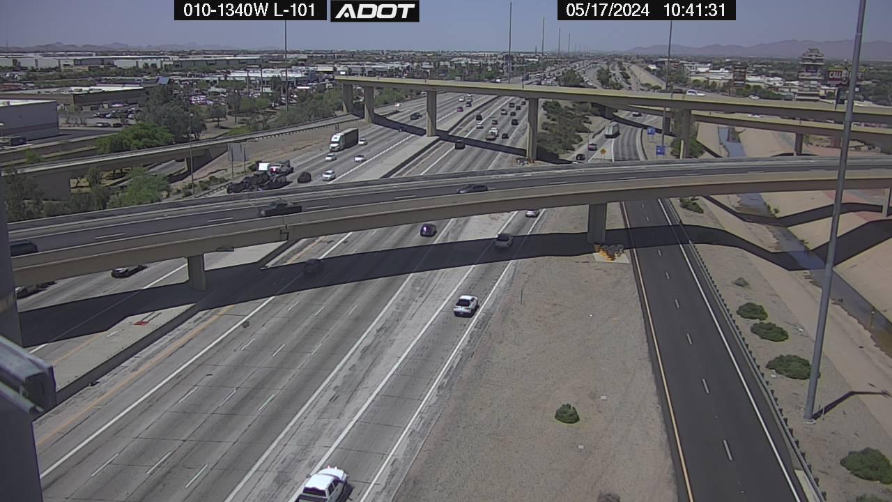 Traffic Cam Tolleson: I-10W and Loop 101 Player