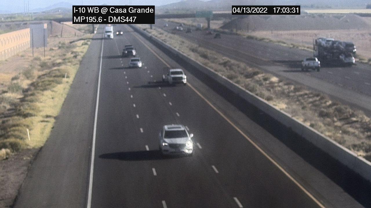 Traffic Cam Casa Grande › West: I-10 WB 195.60 Player