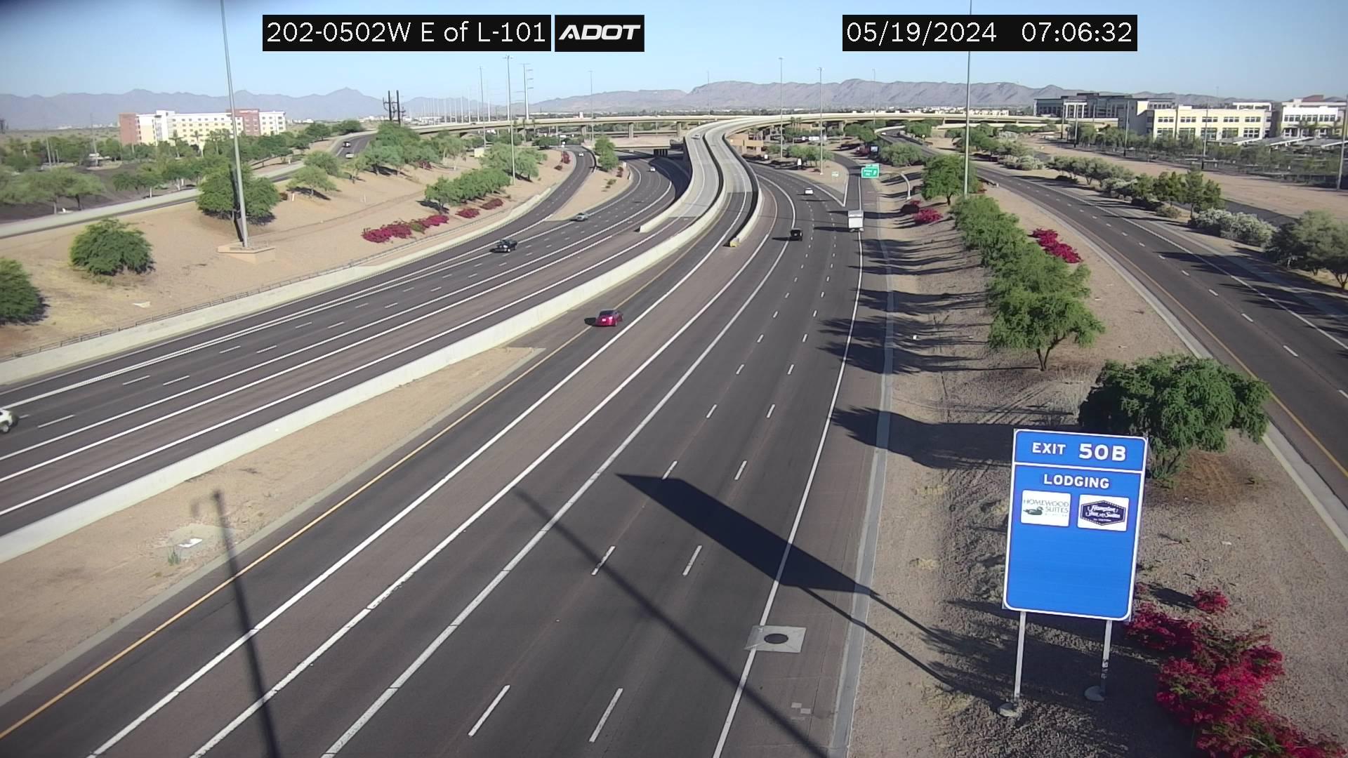 Traffic Cam Chandler › West: L-202 WB 50.27 @E of L-101 Player