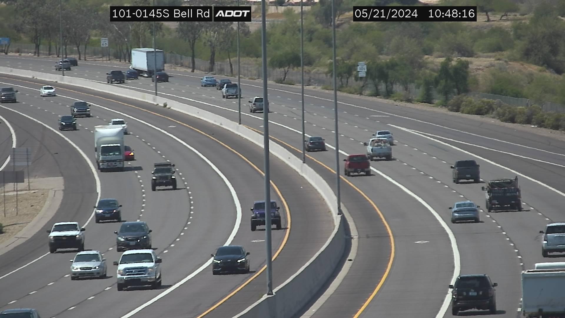 Traffic Cam Peoria: Loop 101 South @ Bell Rd Player