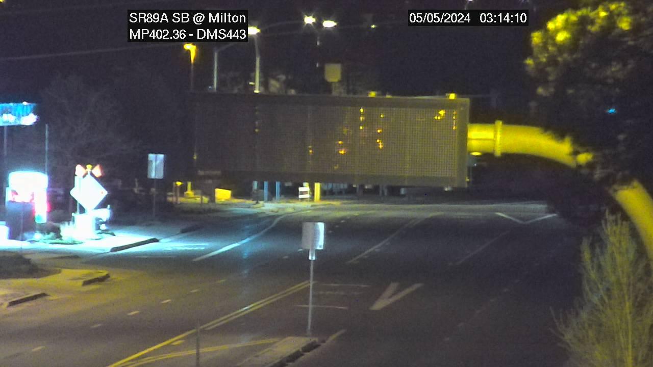 Flagstaff › South: SR-89A SB 402.36 @Milton Traffic Camera