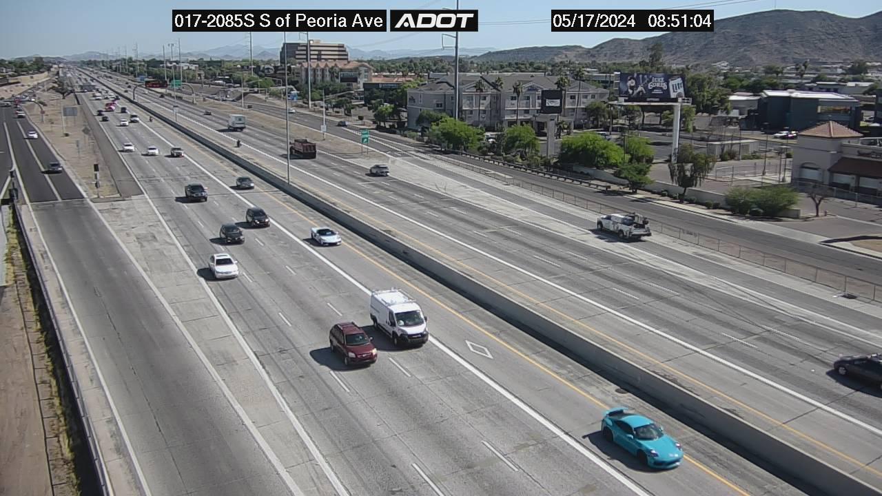 Traffic Cam Phoenix › South: I-17 SB 208.50 @S of Peoria Ave Player