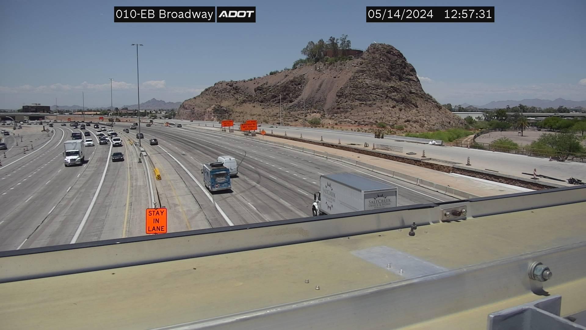 Traffic Cam Tempe › East: I-10 EB 153.80 @Broadway Rd Player