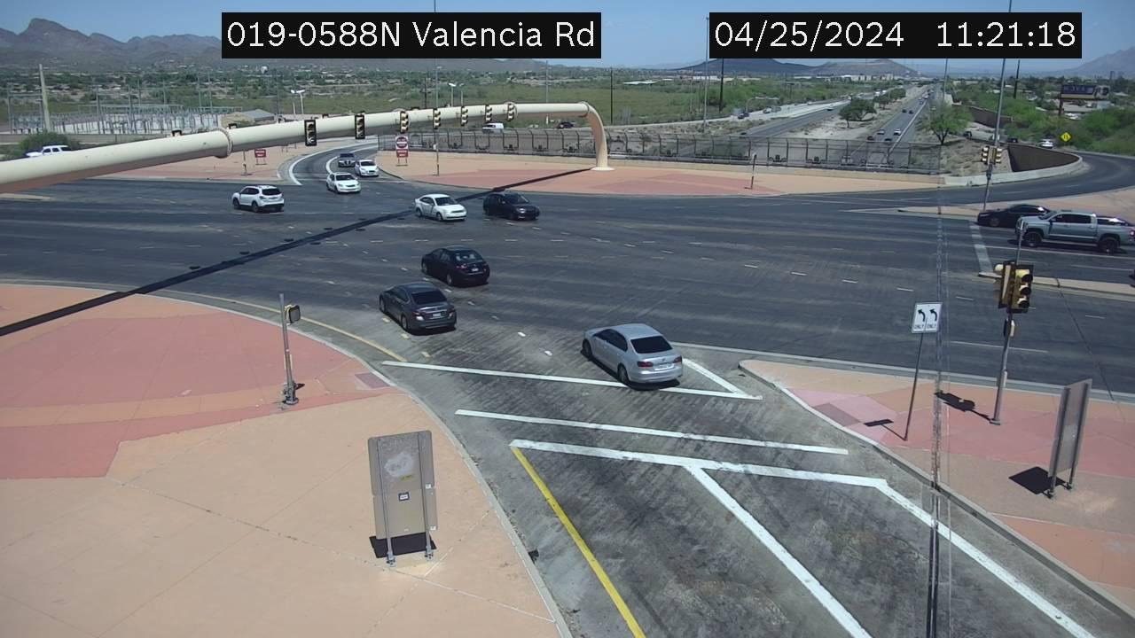Traffic Cam Tucson › North: I-19 NB 58.80 @Valencia Rd Player