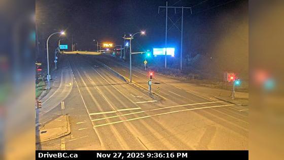 Traffic Cam Northridge › South: Hwy 99 at Valley Drive, looking south Player