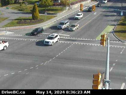 Traffic Cam Hwy-1 at Tillicum Rd, looking north. (elevation: 17 metres) Player