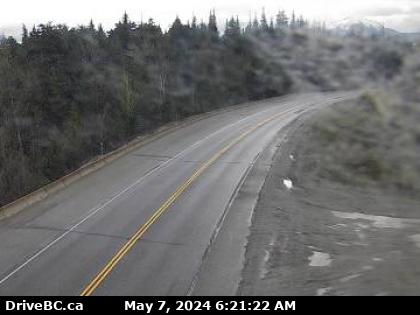 Traffic Cam Hwy-16, at West Twin Creek, looking east. (elevation: 895 metres) Player