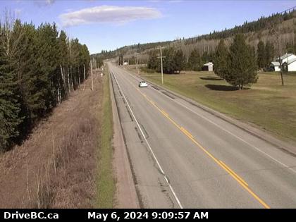Hwy-16 at Stella Road in Fraser Lake, looking west. (elevation: 684 metres) Traffic Camera
