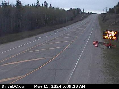 Traffic Cam Hwy-16, at Nautley Road, looking east. (elevation: 686 metres) Player