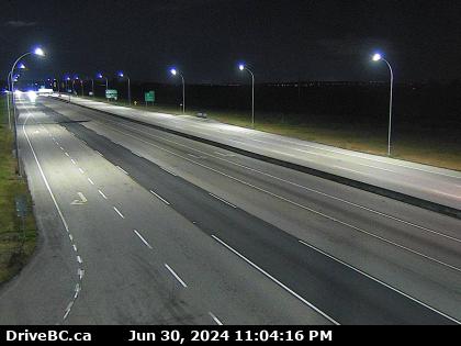 Hwy-17 at 56<sup>th</sup> St., looking east. (elevation: 4 metres) Traffic Camera