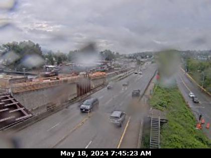 Traffic Cam Pattullo Bridge at south end, in Surrey, looking east (elevation: 5 metres) <div style='font-size:8pt;font-style:italic'> <br>Images courtesy of <a href='https://www.translink.ca/' target='_blank'>TransLink</a> </div> Player