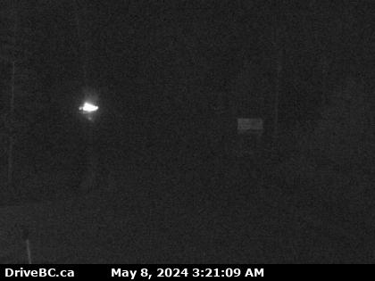 Traffic Cam Hwy-1, about 4 km west of Revelstoke, looking west. (elevation: 525 metres) Player