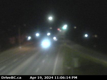Traffic Cam Hwy-1 at Evans Road overpass near Chilliwack, looking south. (elevation: 15 metres) Player