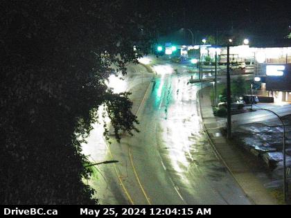 Traffic Cam Hwy-1 (Upper Levels Highway) at Capilano Rd. looking north. (elevation: 51 metres) Player