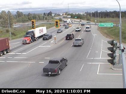 Traffic Cam Hwy-17 (South Fraser Perimeter Rd) at 80<sup>th</sup> Street, looking east. (elevation: 10 metres) Player