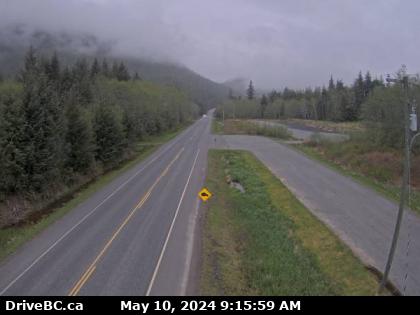 Hwy-16, east of Prince Rupert near Rainbow Summit at the Green River chain-up area, looking west. (elevation: 13 metres) Traffic Camera