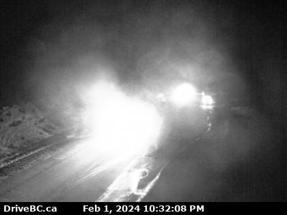Traffic Cam Hwy-16, about 0.5 km west of the BC-Alberta border, looking west. (elevation: 1133 metres) Player