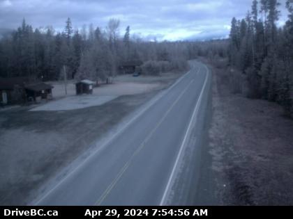 Hwy-113 near Rosswood, about 44 km north of Terrace, looking north. (elevation: 176 metres) Traffic Camera