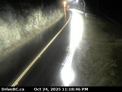Traffic Cam Hwy-16 at Hwy-5 junction, looking east. (elevation: 783 metres) Player