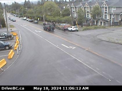 Traffic Cam Hwy-7 (Lougheed Hwy) at 240th St, looking north along 240th St. (elevation: 15 metres) Player