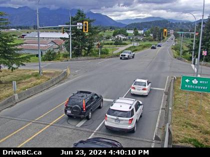 Traffic Cam Hwy-1 at Prest Rd, Chilliwack, looking north. (elevation: 19 metres) Player