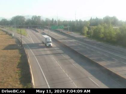 Hwy-99 at Westminster Hwy-in Richmond, looking north. (elevation: 5 metres) Traffic Camera