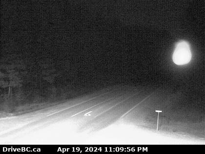 Hwy-19, 75 km south east of Port McNeill and 128 km north of Campbell River, looking east. (elevation: 180 metres) Traffic Camera