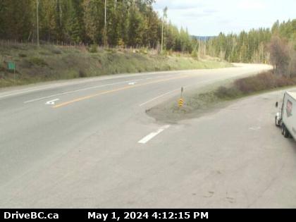 Hwy-3 at Eholt Summit, east of Greenwood, looking west bound. (elevation: 1000 metres) Traffic Camera