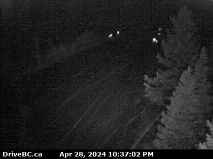 Traffic Cam On Hwy-3, approximately 32 km south of Princeton, looking north. (elevation: 1289 metres) Player