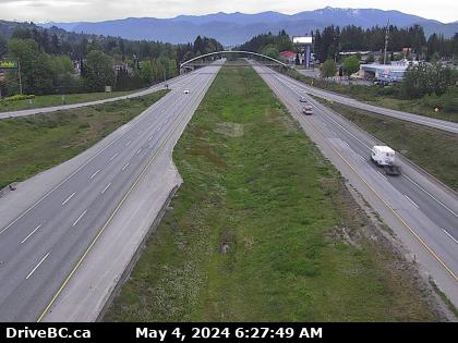 Traffic Cam Hwy-1 at McCallum Rd overpass, looking east. (elevation: 59 metres) Player