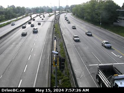 Hwy-91 at Fraserwood Way, on the East-West Connector, looking east. (elevation: 8 metres) Traffic Camera