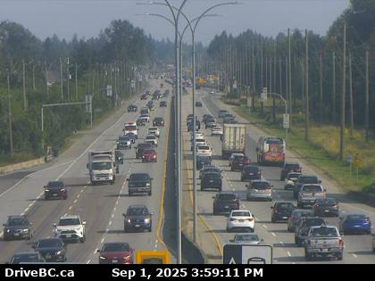 Traffic Cam Hwy-7 (Lougheed Hwy) at Kennedy Rd, looking southeast, towards Pitt Meadows. (elevation: 4 metres) Player