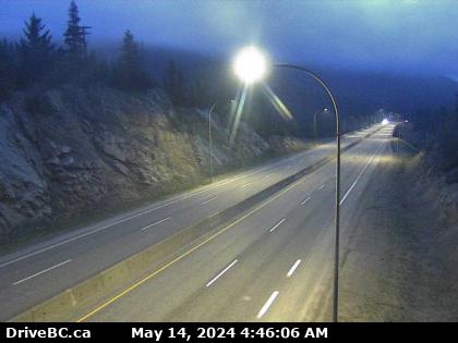 Traffic Cam Hwy-5, 61km south of Merritt, looking north. (elevation: 1193 metres) Player