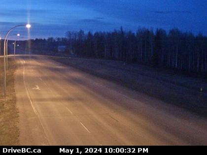 Traffic Cam Hwy-97 at Fort Nelson weigh scale, looking north. (elevation: 388 metres) Player